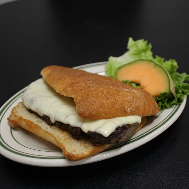 Carpo Cheese Burger.